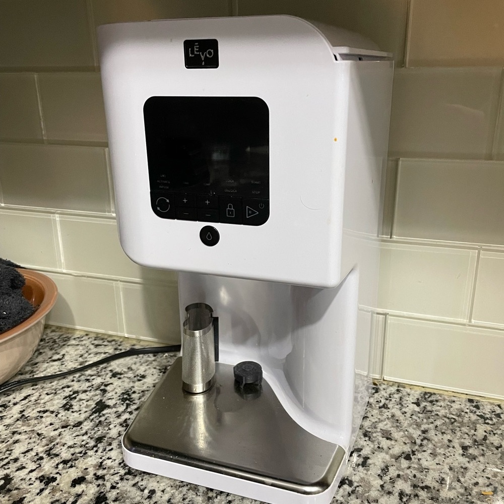 LEVO Oil Infuser